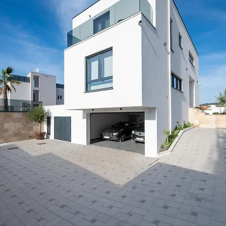 Olivetum With Heated Pool Villa Trogir