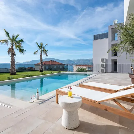 Villa Olivetum With Heated Pool *