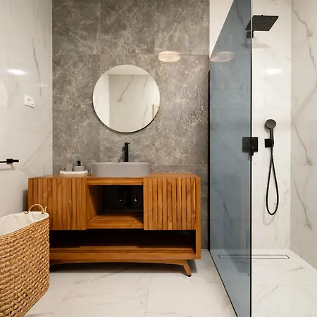 Olivetum With Heated Pool Vila