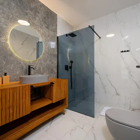 Olivetum With Heated Pool Vila *