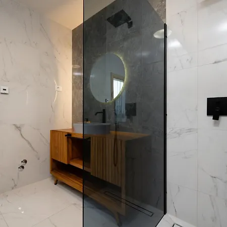 Olivetum With Heated Pool Vila *
